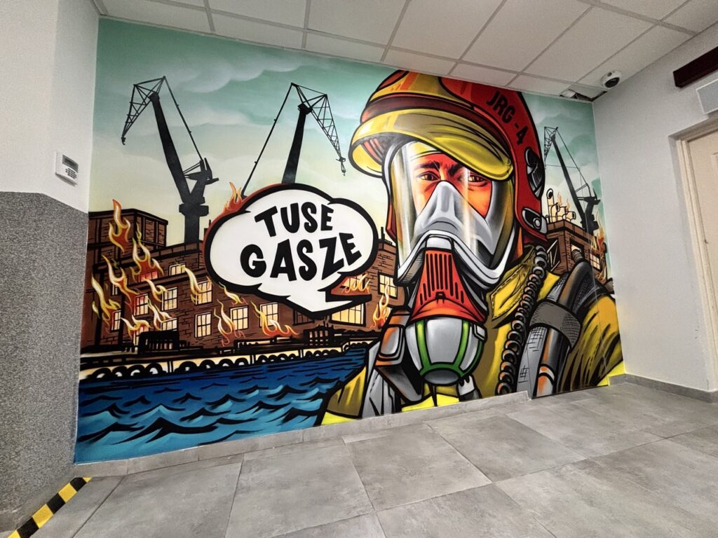 mehes i tuse mural w Gdansku